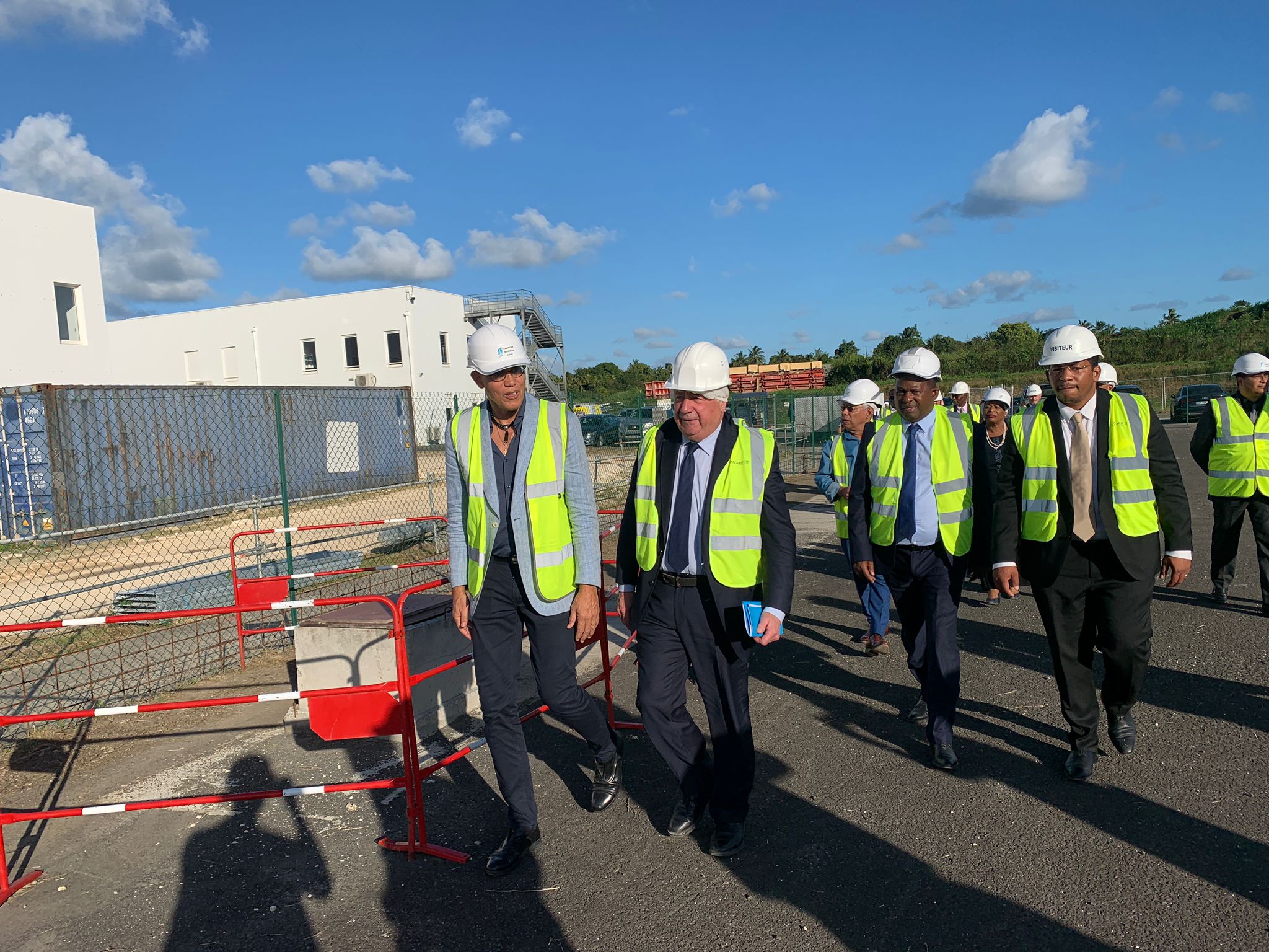 Gérard Larcher Président du Sénat visite le chantier du futur CHU de